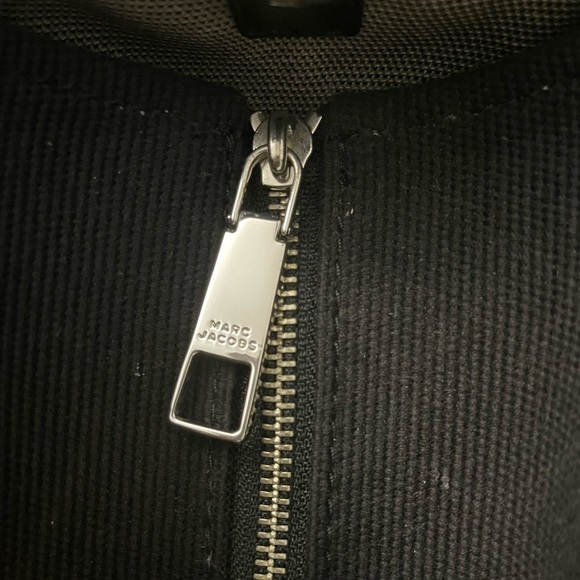 THE JACQUARD MEDIUM TOTE BAG - Picture 7 of 15